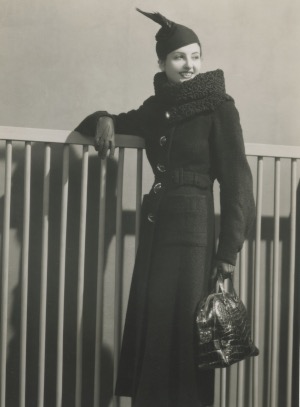 Martine PEYRE wearing a suit (thumbnail)